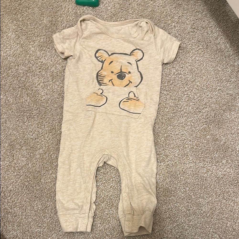 Disney Cream Winnie the Pooh Bodysuit